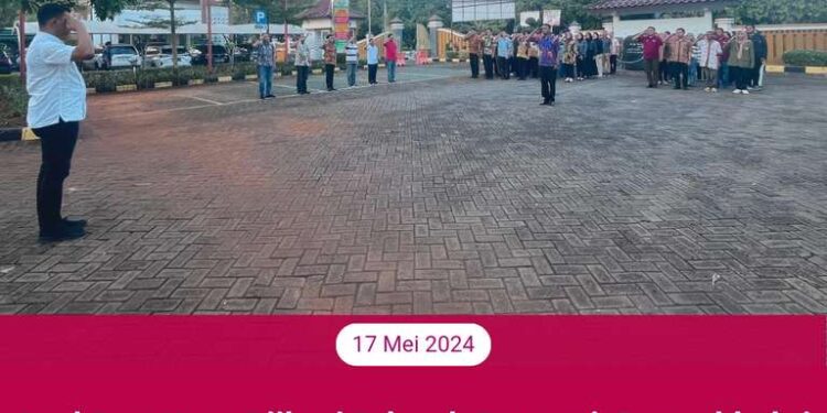 APEL SORE YANG DIIKUTI SELURUH PEGAWAI, PRAMUBHAKTI DAN SISWA MAGANG