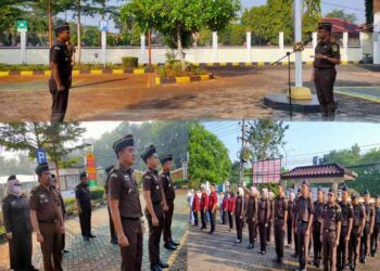 APEL PAGI RUTIN YANG DIIKUTI SELURUH PEGAWAI DAN PRAMUBHAKTI DAN SISWA MAGANG