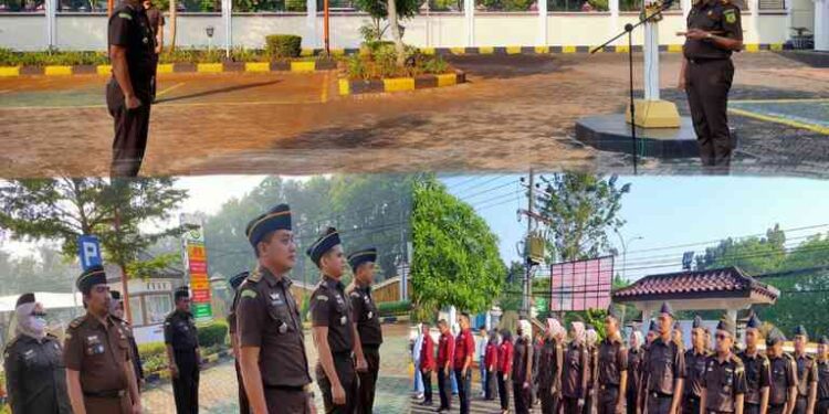 APEL PAGI RUTIN YANG DIIKUTI SELURUH PEGAWAI DAN PRAMUBHAKTI DAN SISWA MAGANG