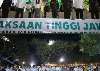 KEJAKSAAN TINGGI JAWA TIMUR BERSHOLAWAT DALAM RANGKA MEMPERINGATI MAULID NABI MUHAMMAD SAW