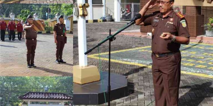 APEL PAGI RUTIN YANG DIIKUTI SELURUH PEGAWAI, PRAMUBHAKTI DAN SISWA MAGANG