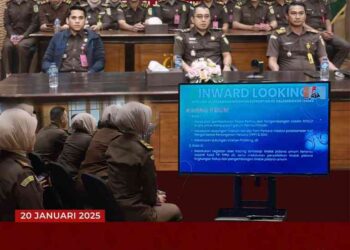 PENYAMPAIAN HASIL RAPAT KERJA NASIONAL (RAKERNAS) KEJAKSAAN RI TAHUN 2025 OLEH KEJAKSAAN TINGGI JAWA TIMUR