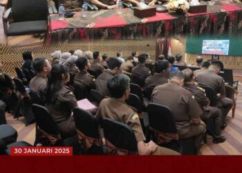 INSPEKSI OLEH KEJATI JATIM TERKAIT KEHADIRAN PEGAWAI PADA KEJARI BANGKALAN
