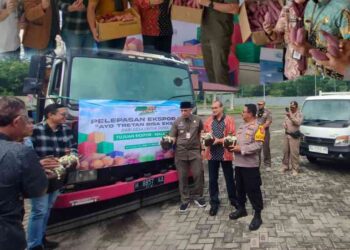 PERESMIAN EKSPOR UBI JEPUN, UBI UNGU, UBI GOLDEN, UBI CILEMBU DAN BABY POTATO KABUPATEN BANGKALAN