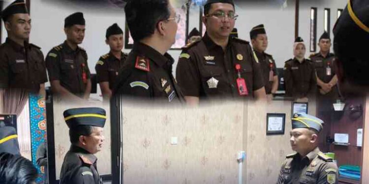 KUNJUNGAN KERJA KEPALA KEJAKSAAN TINGGI JAWA TIMUR BESERTA JAJARAN DI KANTOR KEJAKSAAN NEGERI BANGKALAN