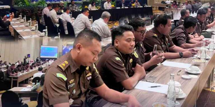 RAPAT KOORDINASI PEMBAHASAN PENINGKATAN NILAI INDEKS KEMERDEKAAN PERS DI JAWA TIMUR