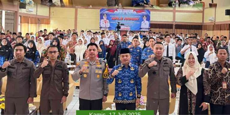TALKSHOW DALAM RANGKA MASA PENGENALAN LINGKUNGAN SATUAN PENDIDIKAN (MPLS) TAHUN 2025 DENGAN TEMA “MEMBANGUN SEMANGAT DAN KARAKTER SISWA MENUJU GENERASI EMAS BANGKALAN”