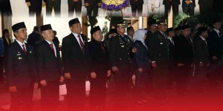 APEL KEHORMATAN DAN RENUNGAN SUCI DALAM RANGKA MENPERINGATI HUT KE-80 PROKLAMASI KEMERDEKAAN REPUBLIK INDONESIA TAHUN 2025 DI KABUPATEN BANGKALAN