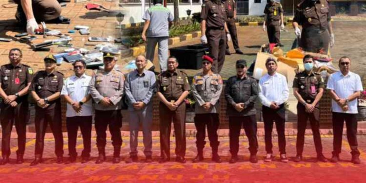 PEMUSNAHAN BARANG BUKTI YANG TELAH MEMPUNYAI KEKUATAN HUKUM TETAP DI KEJAKSAAN NEGERI BANGKALAN