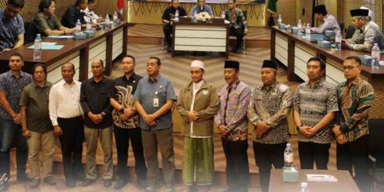 RAPAT TIM KOORDINASI PENGAWASAN ALIRAN KEPERCAYAAN DAN ALIRAN KEAGAMAAN DALAM MASYARAKAT (PAKEM) KABUPATEN BANGKALAN