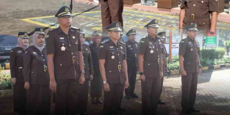 KEGIATAN UPACARA PERINGATAN HARI KESAKTIAN PANCASILA TAHUN 2025 DENGAN TEMA “PANCASILA PEREKAT BANGSA MENUJU INDONESIA RAYA” DI KABUPATEN BANGKALAN