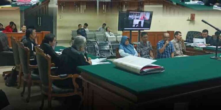 SIDANG KESEMBILAN PERKARA DUGAAN TINDAK PIDANA KORUPSI PENGADAAN TANAH UNTUK KEPENTINGAN UMUM PEMBANGUNAN KAWASAN KAKI JEMBATAN SURAMADU SISI MADURA (REST AREA/PARKIR UMUM) DI DESA SUKOLILO BARAT, KECAMATAN LABANG, KABUPATEN BANGKALAN OLEH BADAN PENGEMBANGAN WILAYAH SURAMADU (BPWS) TAHUN 2015 S.D 2017 DENGAN AGENDA PEMBUKTIAN