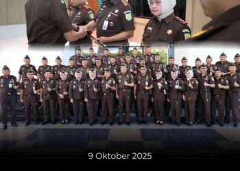 PENYERAHAN TONGKAT KOMANDO OLEH KEPALA KEJAKSAAN TINGGI JAWA TIMUR KEPADA KEPALA KEJAKSAAN NEGERI SE-JAWA TIMUR