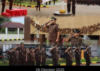 UPACARA PERINGATAN HARI SUMPAH PEMUDA KE-97 TAHUN 2025 DENGAN TEMA “PEMUDA PEMUDI BERGERAK INDONESIA MAJU” DI KEJAKSAAN NEGERI BANGKALAN