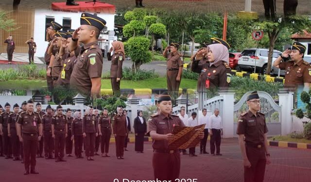 UPACARA PERINGATAN HARI ANTI KORUPSI SEDUNIA (HAKORDIA) TAHUN 2025 DI KANTOR KEJAKSAAN NEGERI BANGKALAN