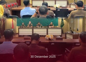 PENGARAHAN MENGENAI PENGUATAN BUDAYA JUJUR DAN DISIPLIN UNTUK MENJAGA MARWAH DAN KEPERCAYAAN PUBLIK KEPADA SELURUH PEGAWAI KEJAKSAAN NEGERI BANGKALAN