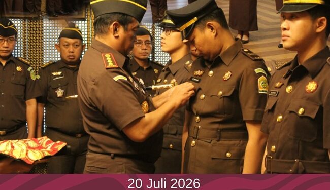 UPACARA PELANTIKAN DAN PENGAMBILAN SUMPAH JABATAN ESELON V DI KEJAKSAAN NEGERI BANGKALAN