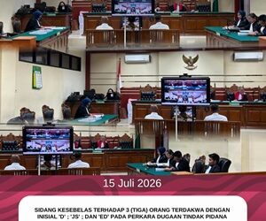 SIDANG KESEBELAS TERHADAP 3 (TIGA) ORANG TERDAKWA PERKARA DUGAAN TIPIKOR DALAM PENYERTAAN MODAL BUMD / PD. SUMBER DAYA KABUPATEN BANGKALAN KEPADA UD. MABRUQ RMS TA. 2019 DENGAN AGENDA PEMBACAAN TUNTUTAN